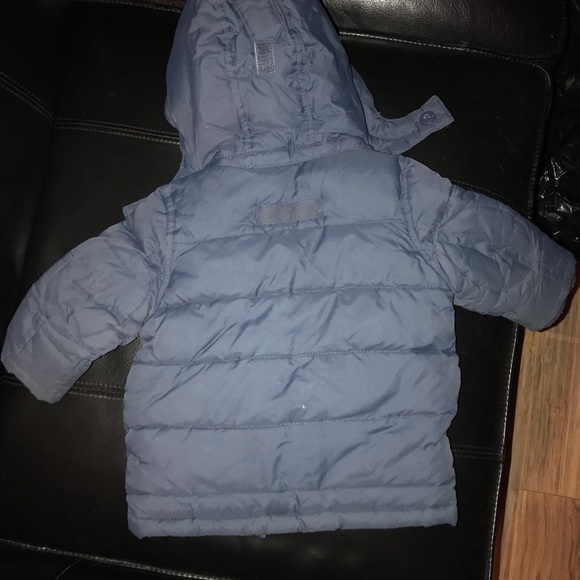 Boys 18 month gap navy winter coat with hood - Picture 2 of 3